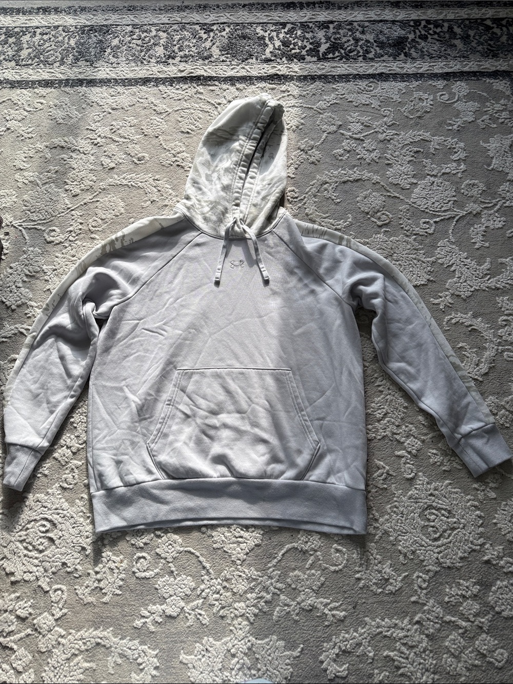 Under Armour Women's Light Gray Pullover Hoodie
